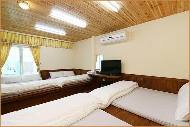 Happy Owner B&B Жуйсуй Екстер'єр фото